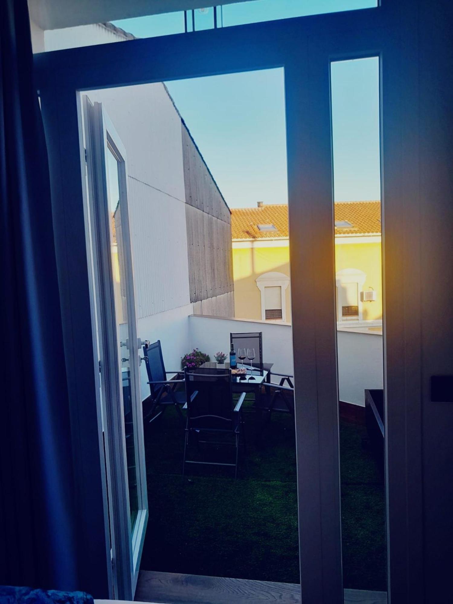 Macarena Suites Caces Exteriör bild